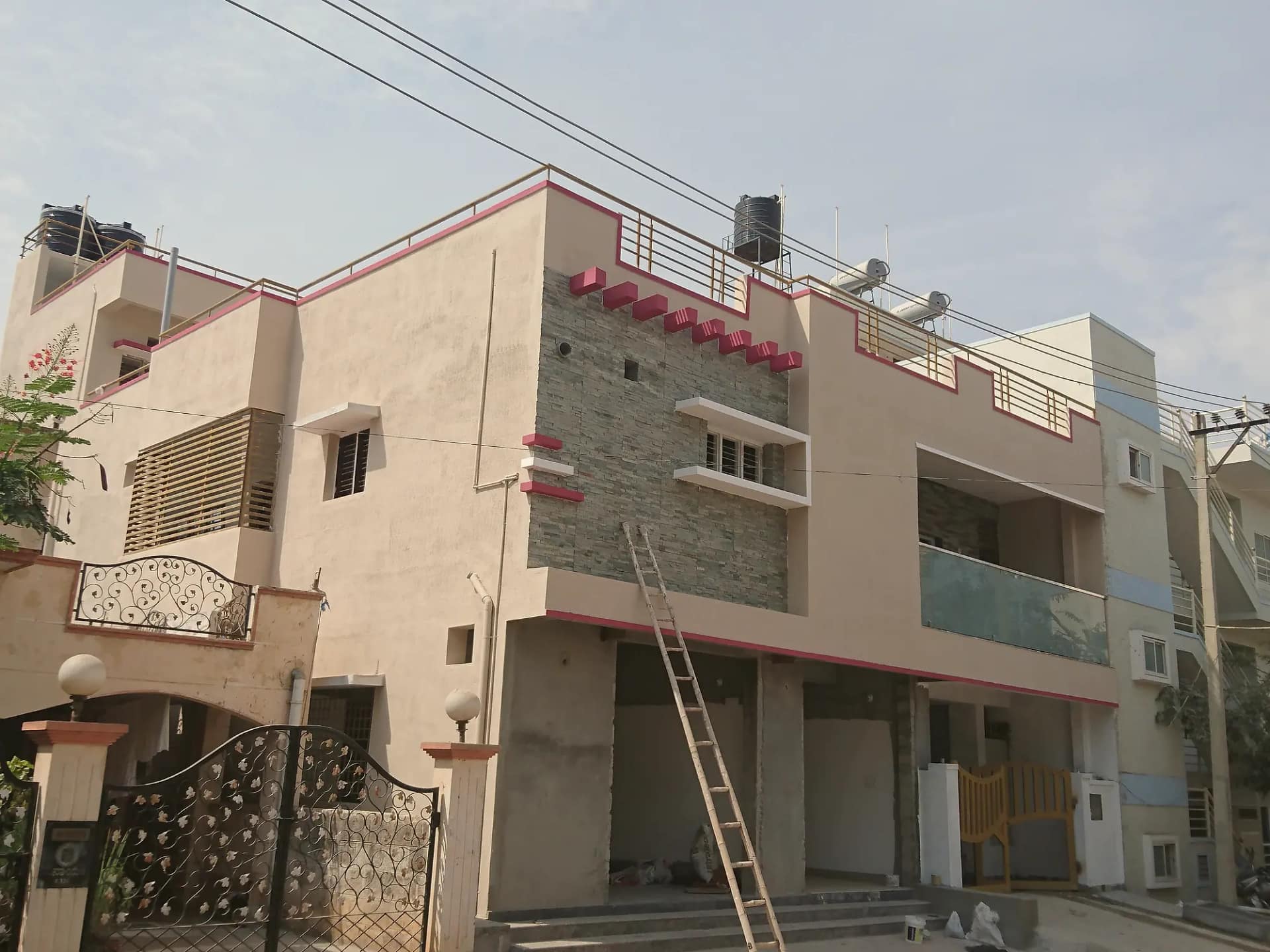 Residence · Completed